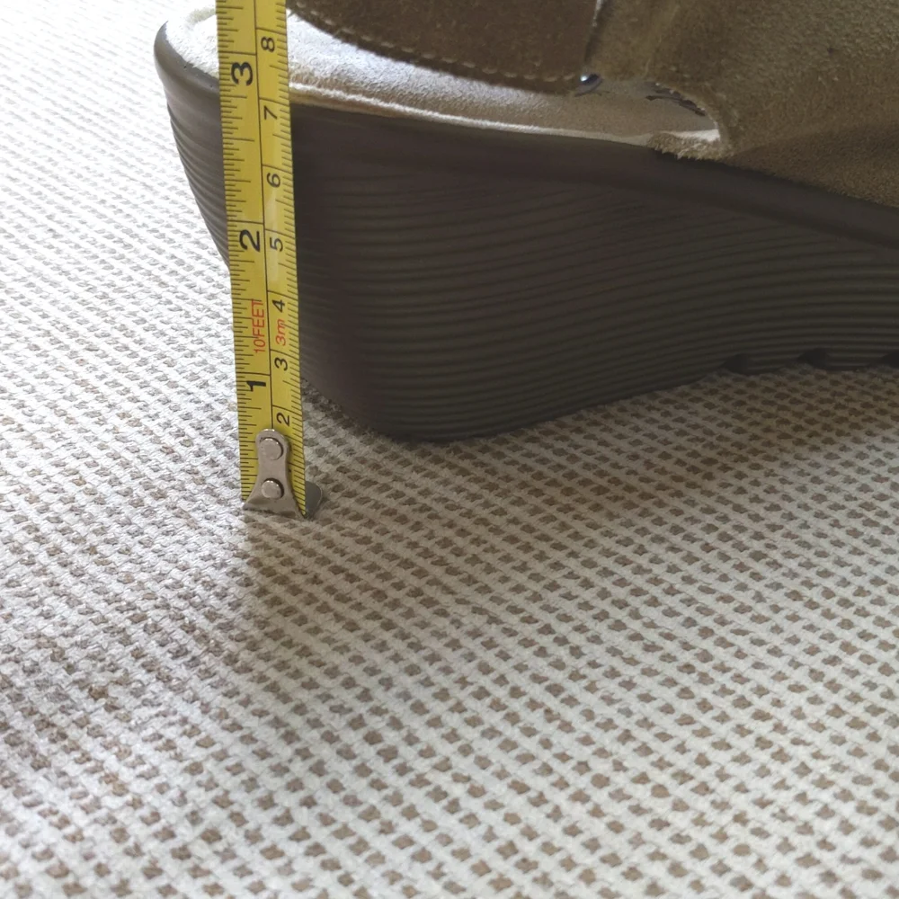 Skechers , Parallel Trapezoid, slingback wedge leather beige sandal. 8